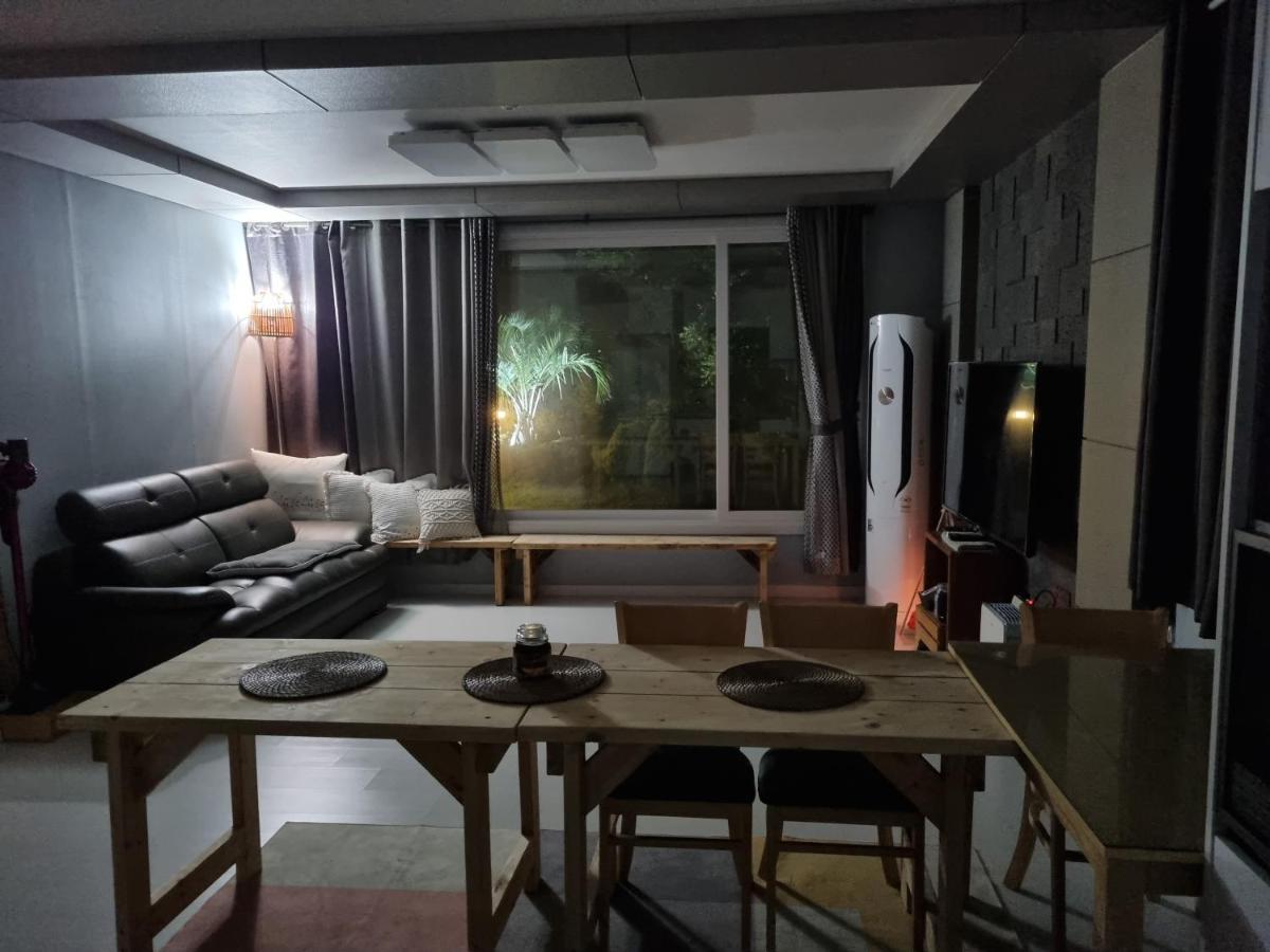 Gashi Sarang Seogwipo Exterior foto